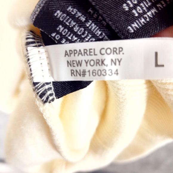 Mens ETNT Eternity Ski Bear Sweatshirt Eggshell 3D Chenille Applique Skiing NWT - Picture 8 of 10